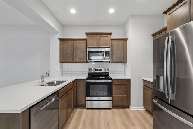 1283 S 91st Street, West Des Moines, IA 50266