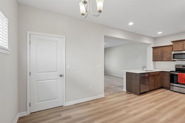 1283 S 91st Street, West Des Moines, IA 50266