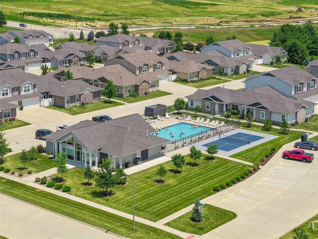 1283 S 91st Street, West Des Moines, IA 50266