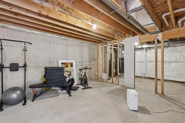 1283 S 91st Street, West Des Moines, IA 50266