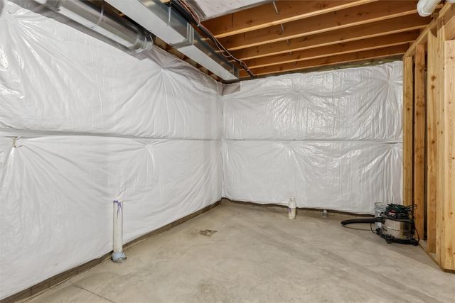 1283 S 91st Street, West Des Moines, IA 50266