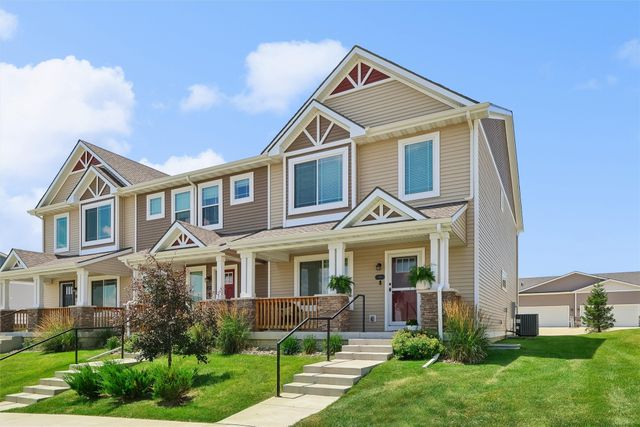 1283 S 91st Street, West Des Moines, IA 50266