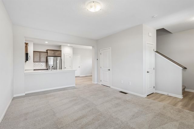 1283 S 91st Street, West Des Moines, IA 50266