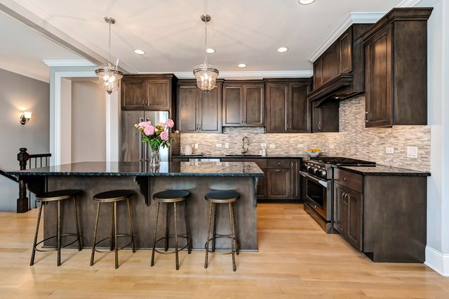 2129 Cottage Lane, Darien, IL 60561