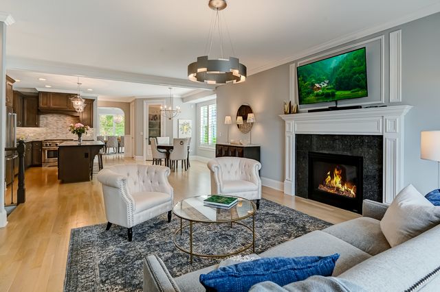 2129 Cottage Lane, Darien, IL 60561