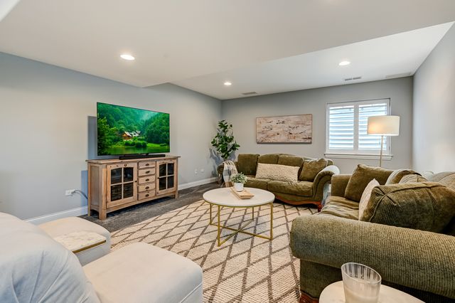 2129 Cottage Lane, Darien, IL 60561