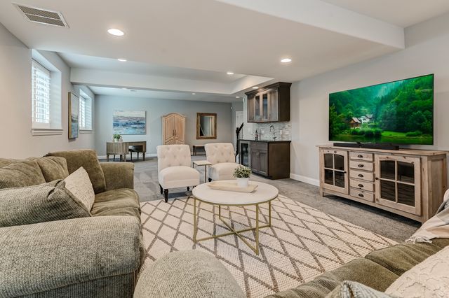 2129 Cottage Lane, Darien, IL 60561