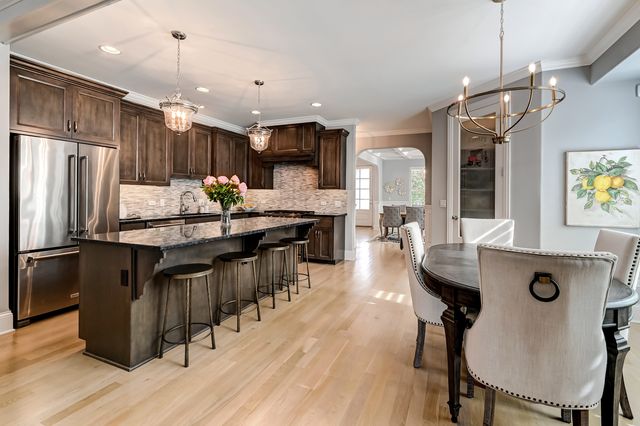 2129 Cottage Lane, Darien, IL 60561