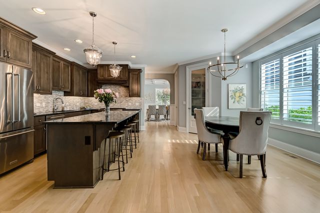 2129 Cottage Lane, Darien, IL 60561