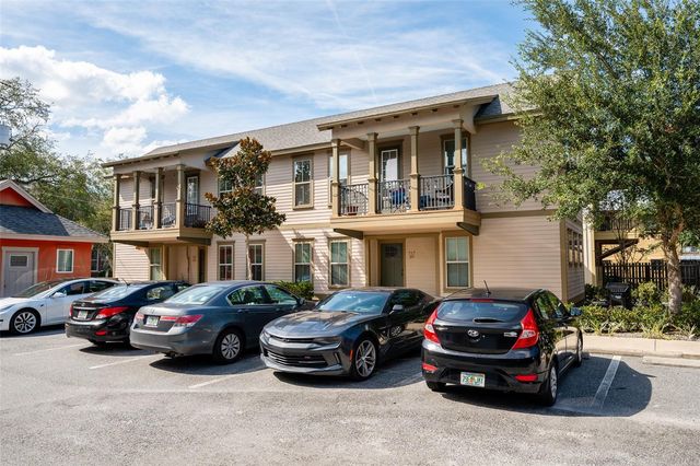 711 NW 10TH STREET 10, Gainesville, FL 32601