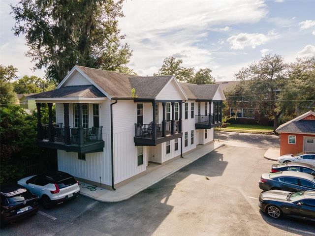 711 NW 10TH STREET 10, Gainesville, FL 32601