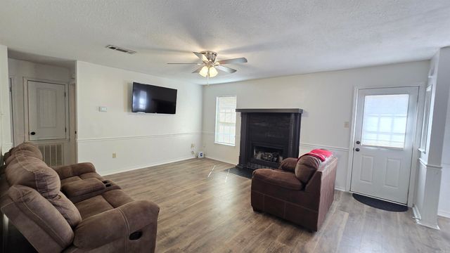 9 Raccoon Trail, Conway, AR 72032