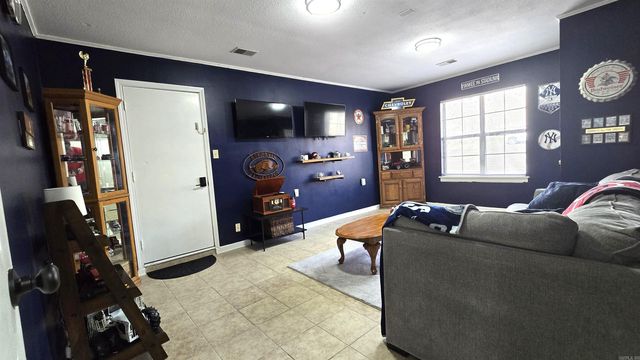 9 Raccoon Trail, Conway, AR 72032