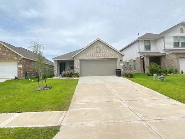 1926 Barrett Gables Drive, Crosby, TX 77532