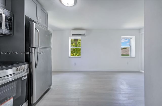 769 NW 10th St 4, Miami, FL 33136