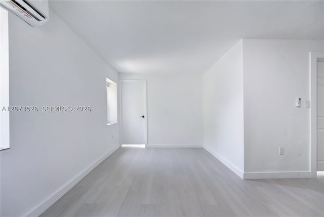 769 NW 10th St 4, Miami, FL 33136