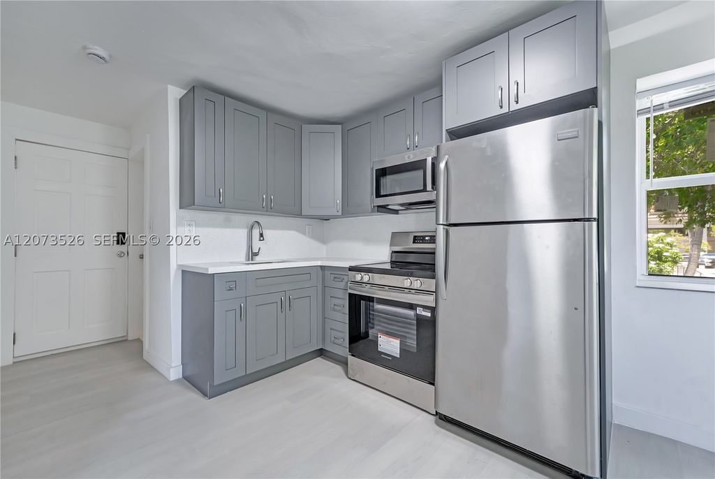 769 NW 10th St 4, Miami, FL 33136