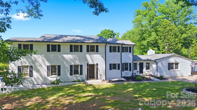 701 E Iowa Avenue, Bessemer City, NC 28016
