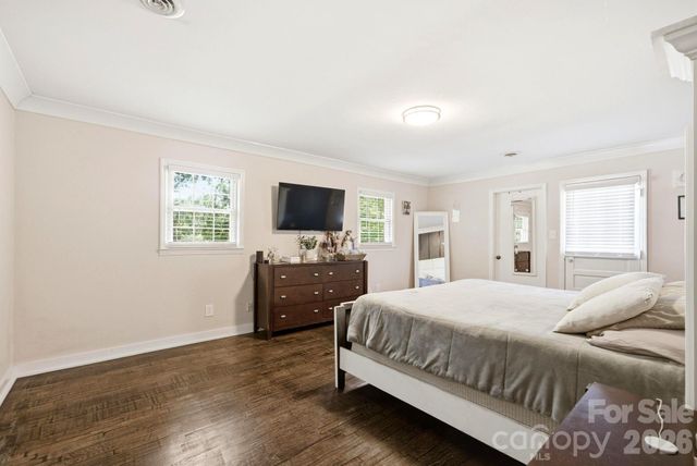 701 E Iowa Avenue, Bessemer City, NC 28016