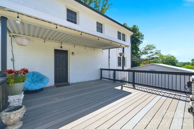 701 E Iowa Avenue, Bessemer City, NC 28016