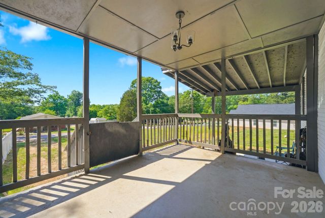 701 E Iowa Avenue, Bessemer City, NC 28016