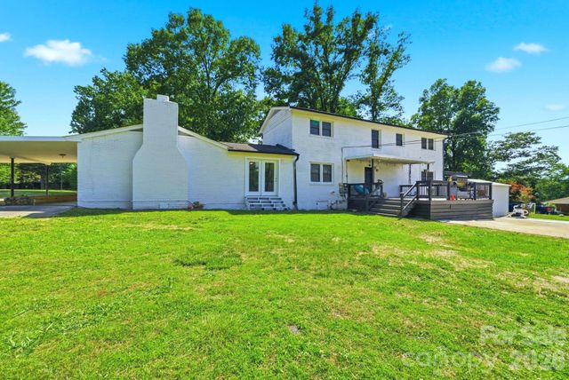 701 E Iowa Avenue, Bessemer City, NC 28016