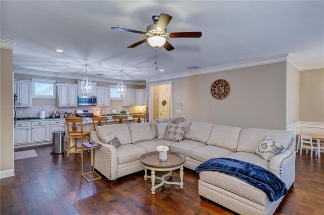 2443 Barrett Preserve SW Court, Marietta, GA 30064