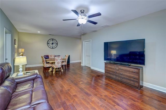 2443 Barrett Preserve SW Court, Marietta, GA 30064