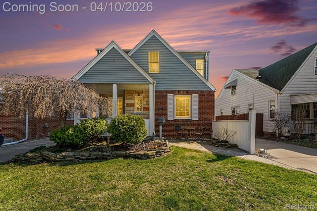 713 Riverbank Street, Lincoln Park, MI 48146