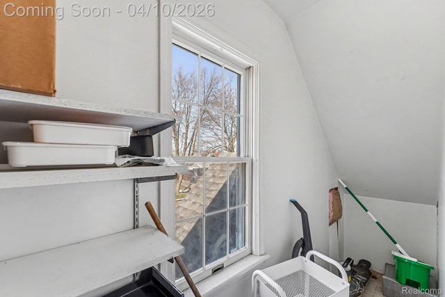 713 Riverbank Street, Lincoln Park, MI 48146