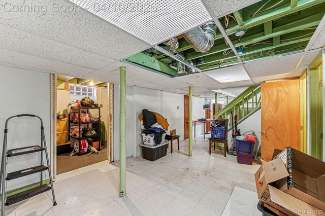 713 Riverbank Street, Lincoln Park, MI 48146