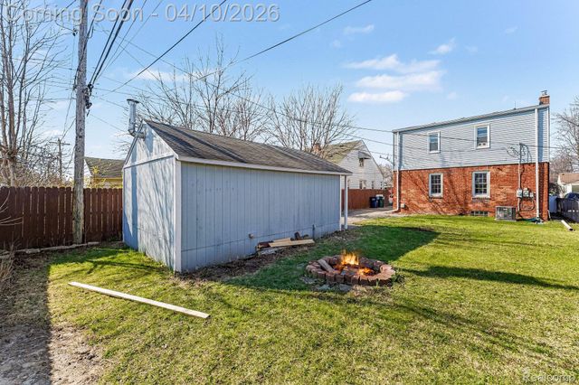 713 Riverbank Street, Lincoln Park, MI 48146