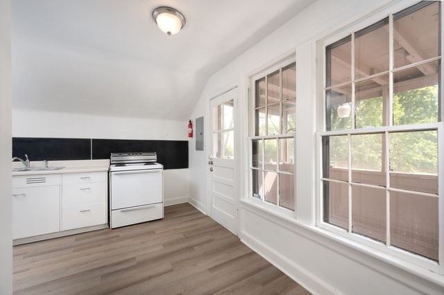1501 Clayton Ave B-Upstairs, Nashville, TN 37212