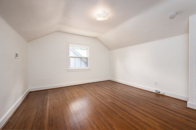 1501 Clayton Ave B-Upstairs, Nashville, TN 37212