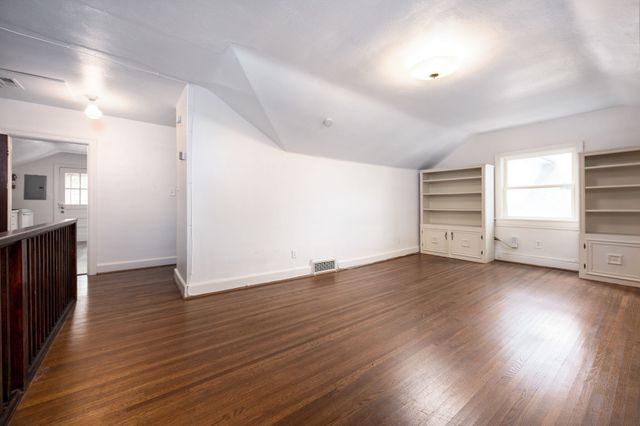 1501 Clayton Ave B-Upstairs, Nashville, TN 37212