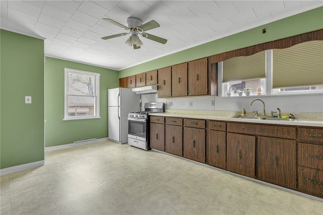 2729 20th Street Ext, Patterson Twp, PA 15010