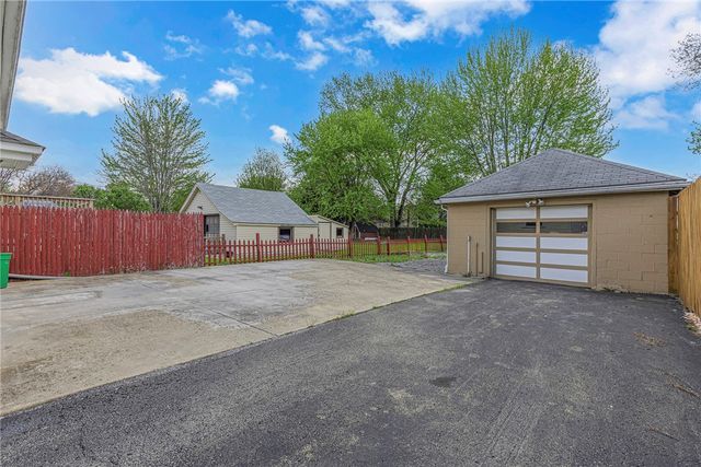 2729 20th Street Ext, Patterson Twp, PA 15010