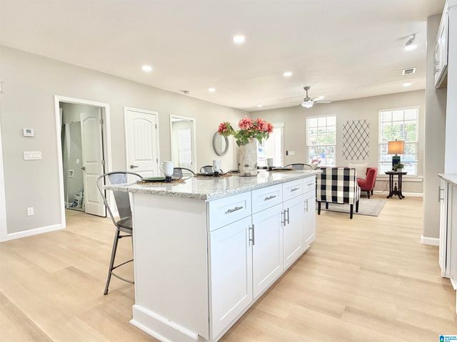 2800 20TH STREET W, Birmingham, AL 35208