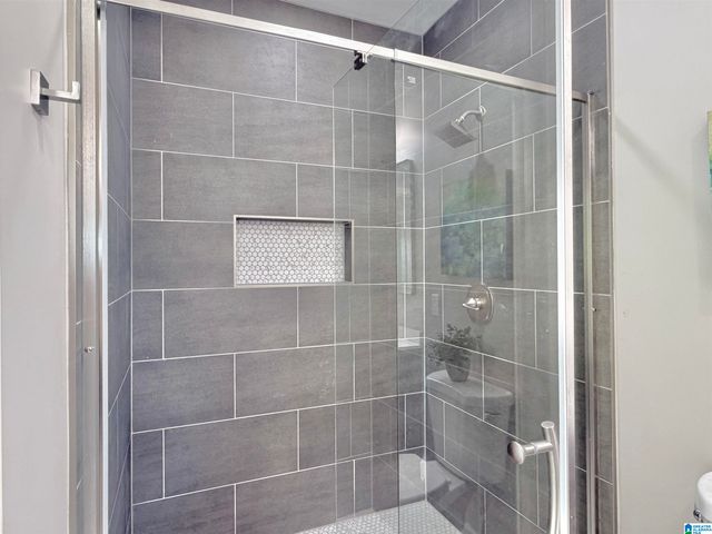 2800 20TH STREET W, Birmingham, AL 35208