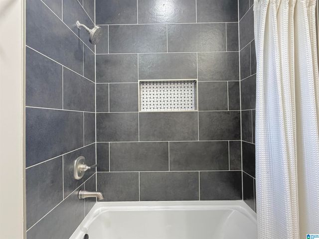 2800 20TH STREET W, Birmingham, AL 35208