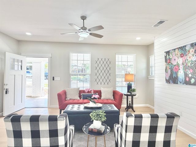 2800 20TH STREET W, Birmingham, AL 35208