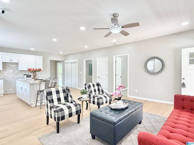 2800 20TH STREET W, Birmingham, AL 35208