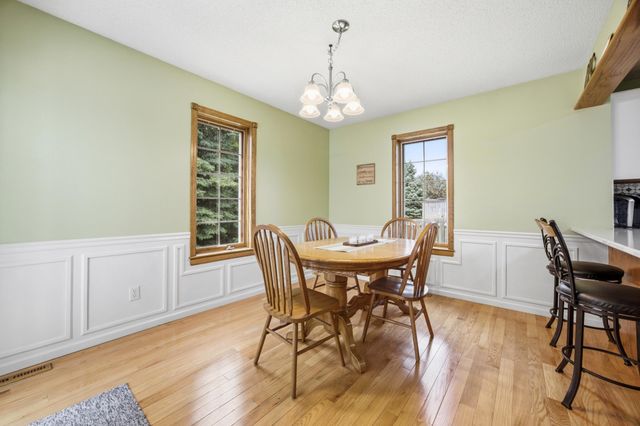 3921 5th Street S, Moorhead, MN 56560