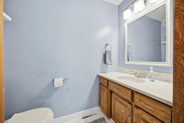 3921 5th Street S, Moorhead, MN 56560