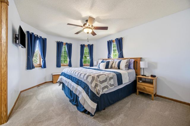 3921 5th Street S, Moorhead, MN 56560