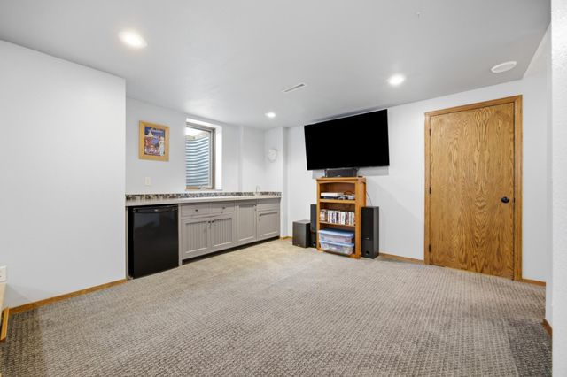 3921 5th Street S, Moorhead, MN 56560