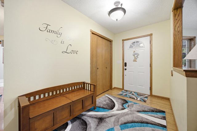 3921 5th Street S, Moorhead, MN 56560