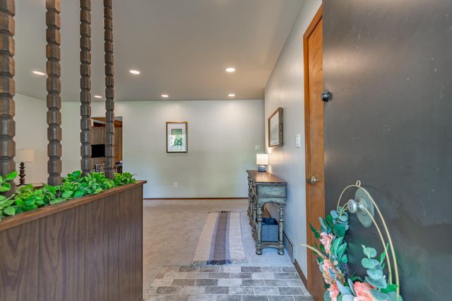 12077 W 94th Place, St. John, IN 46373