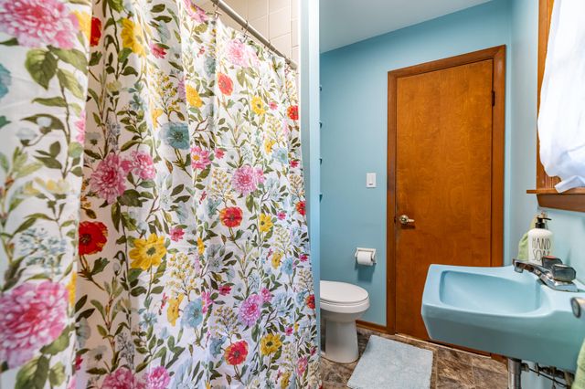 12077 W 94th Place, St. John, IN 46373