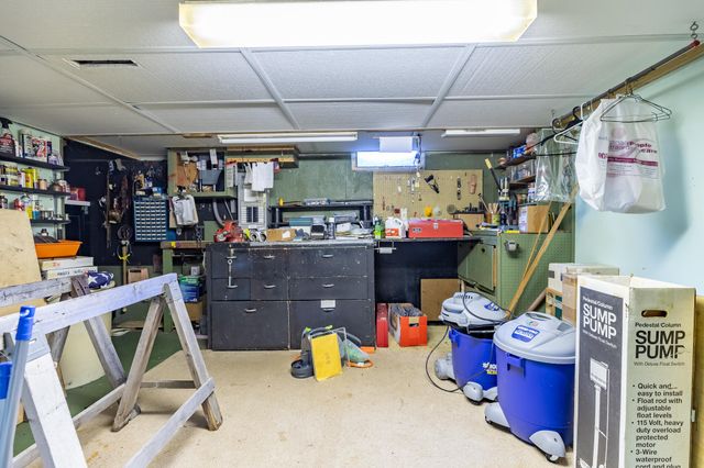 12077 W 94th Place, St. John, IN 46373